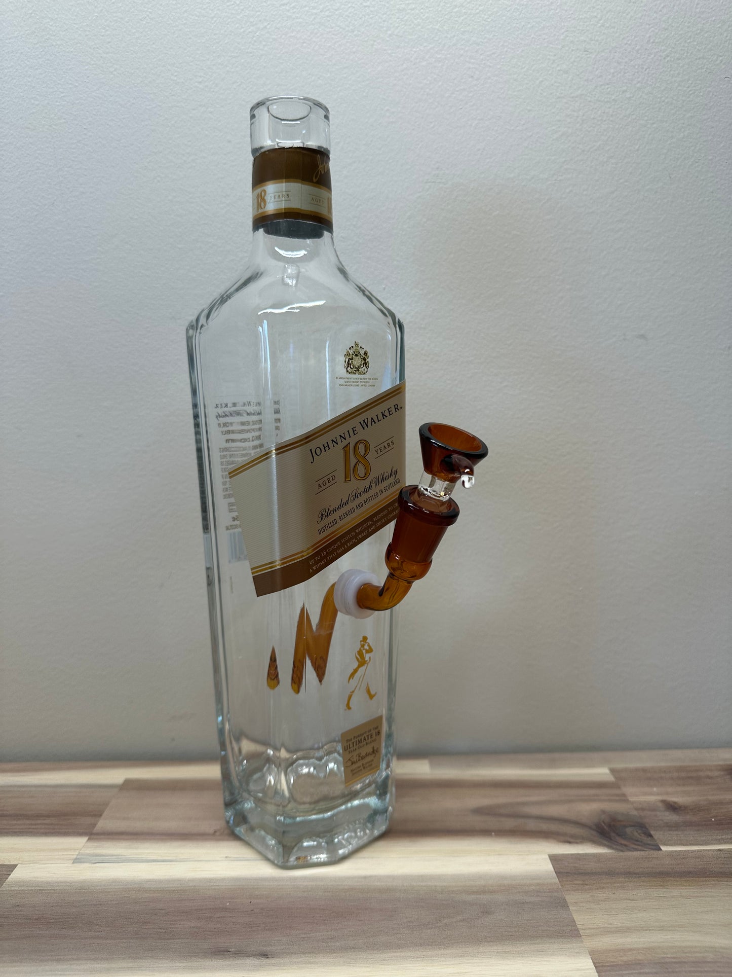 Johnnie Walker 18 Custom Bong